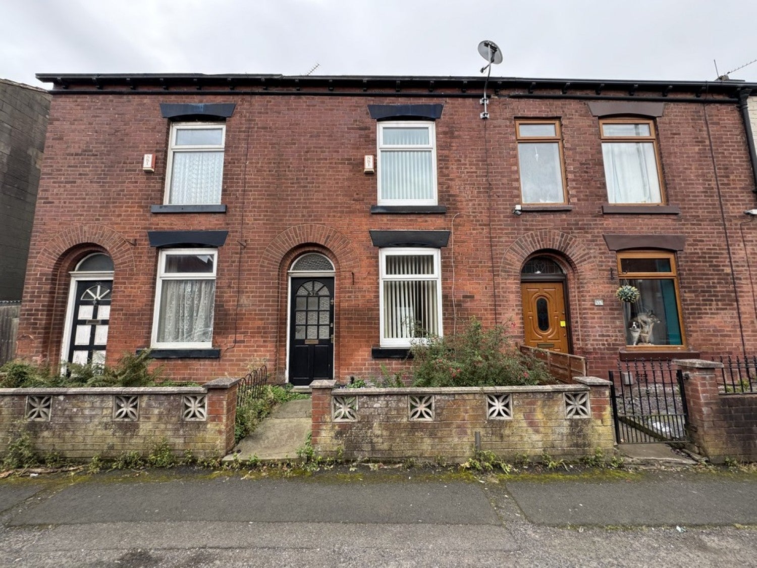House Turf Lane in Chadderton