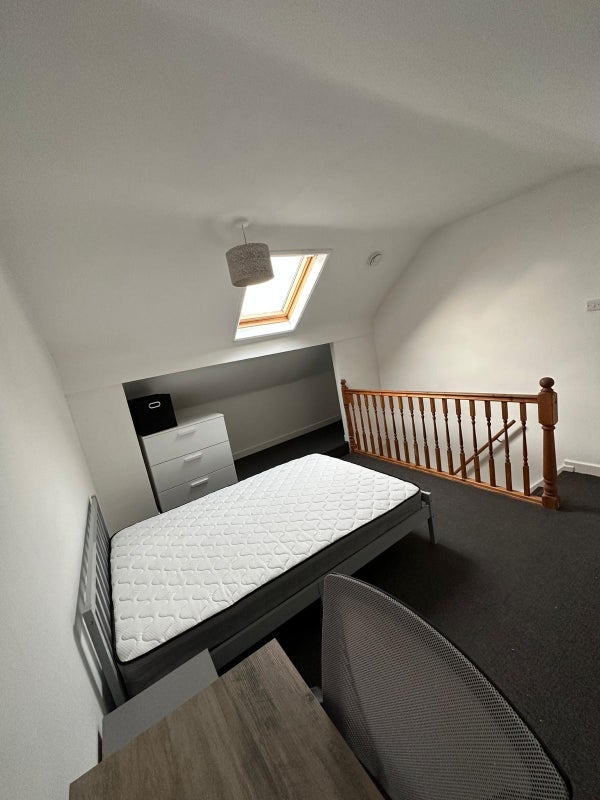 Flat Furlong Avenue in Nottingham