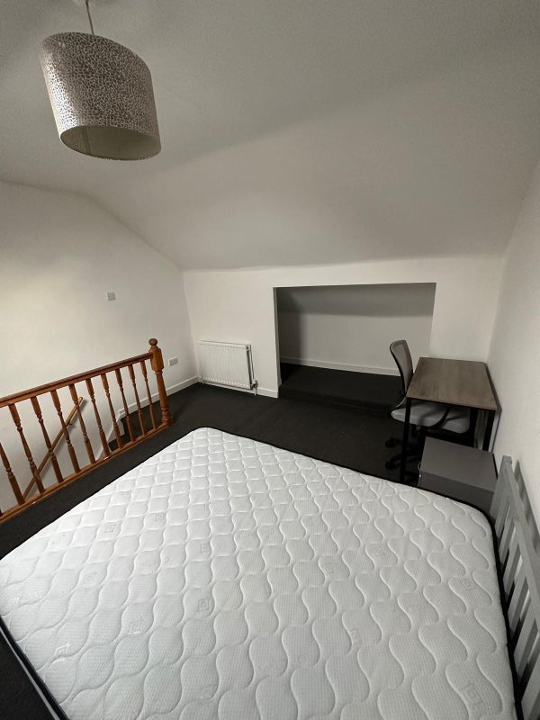 Flat Furlong Avenue in Nottingham