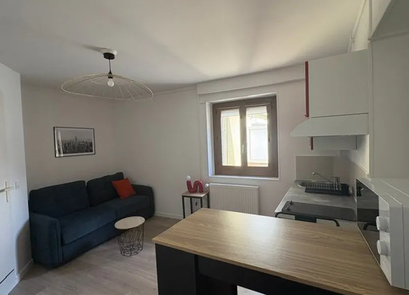 Room Avenue Francis Blanchard in Gex