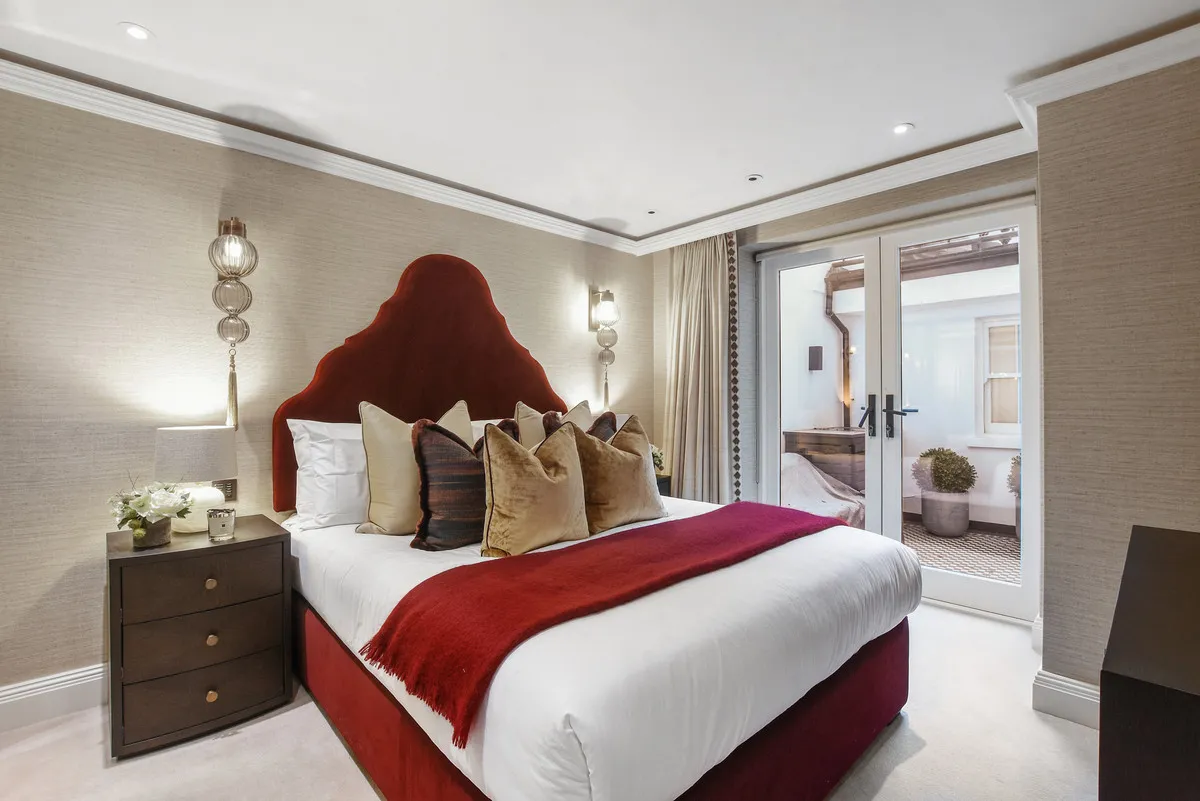 Flat Prince of Wales Terrace in Greater London
