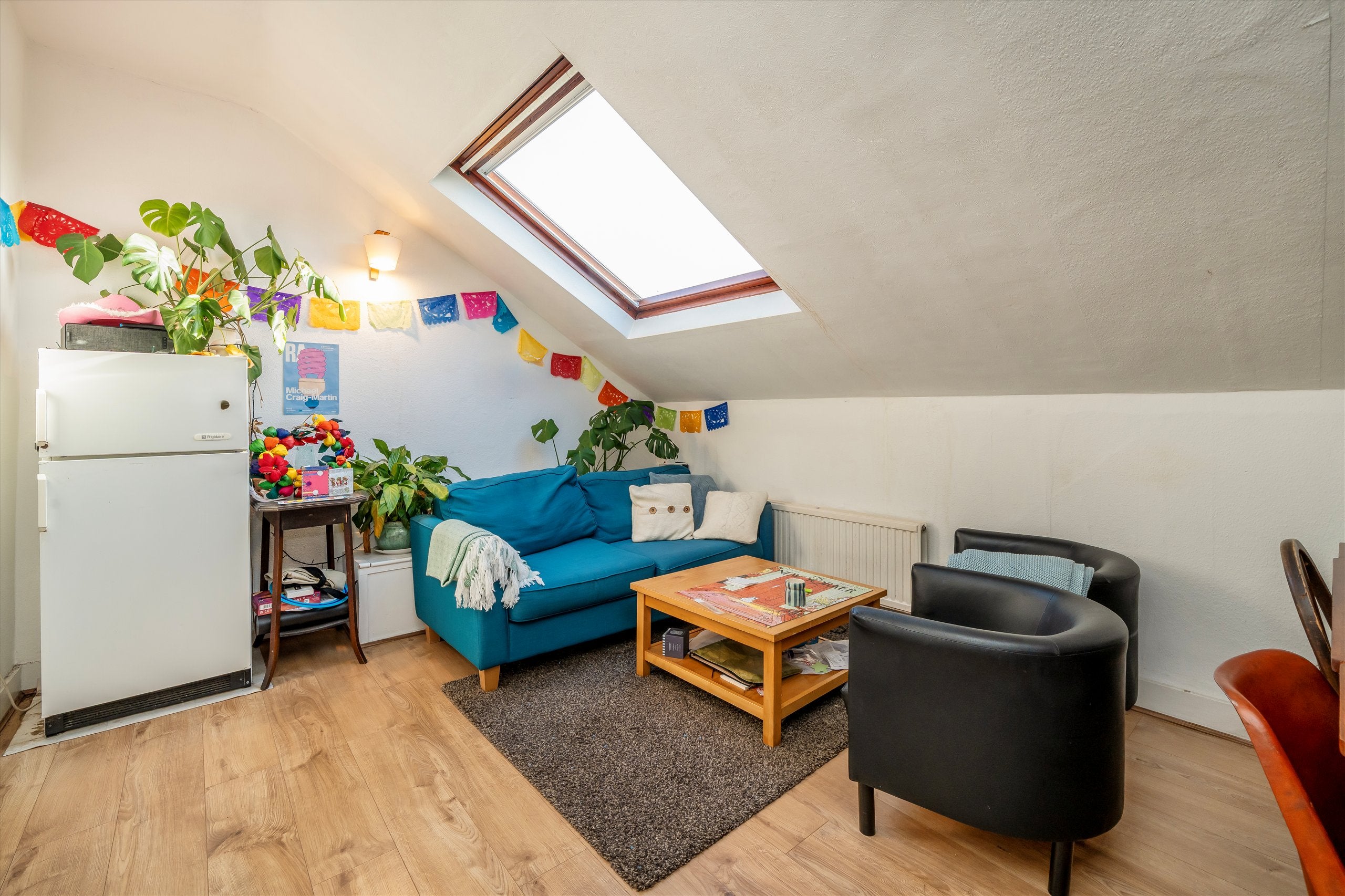 Flat Mowbray Road in Greater London