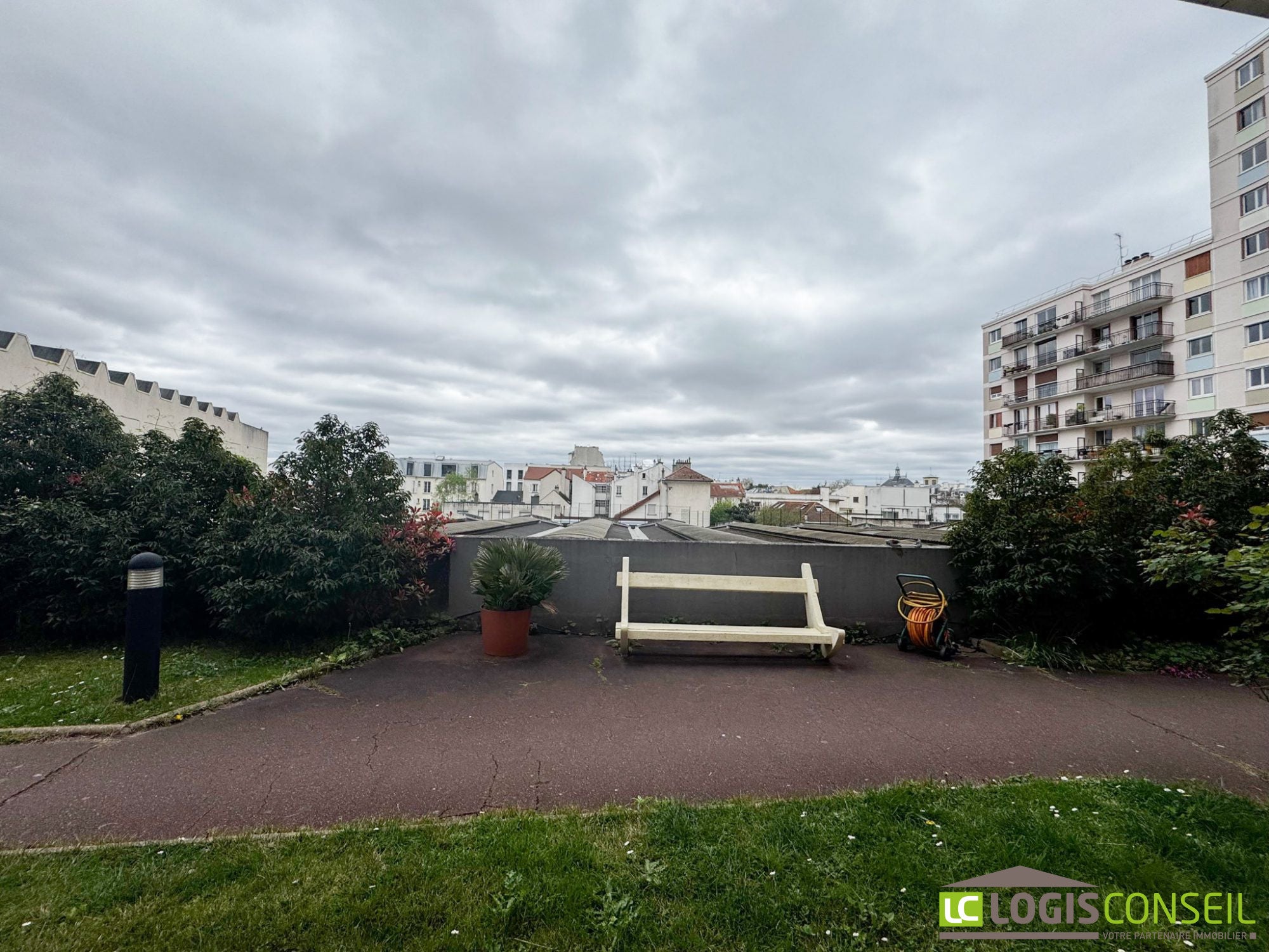Appartement Boulevard du Maréchal Joffre à Bourg-la-Reine