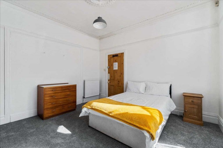Flat Restormel Road in Plymouth