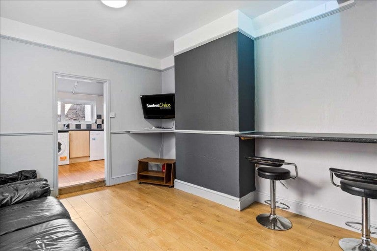 Flat Restormel Road in Plymouth