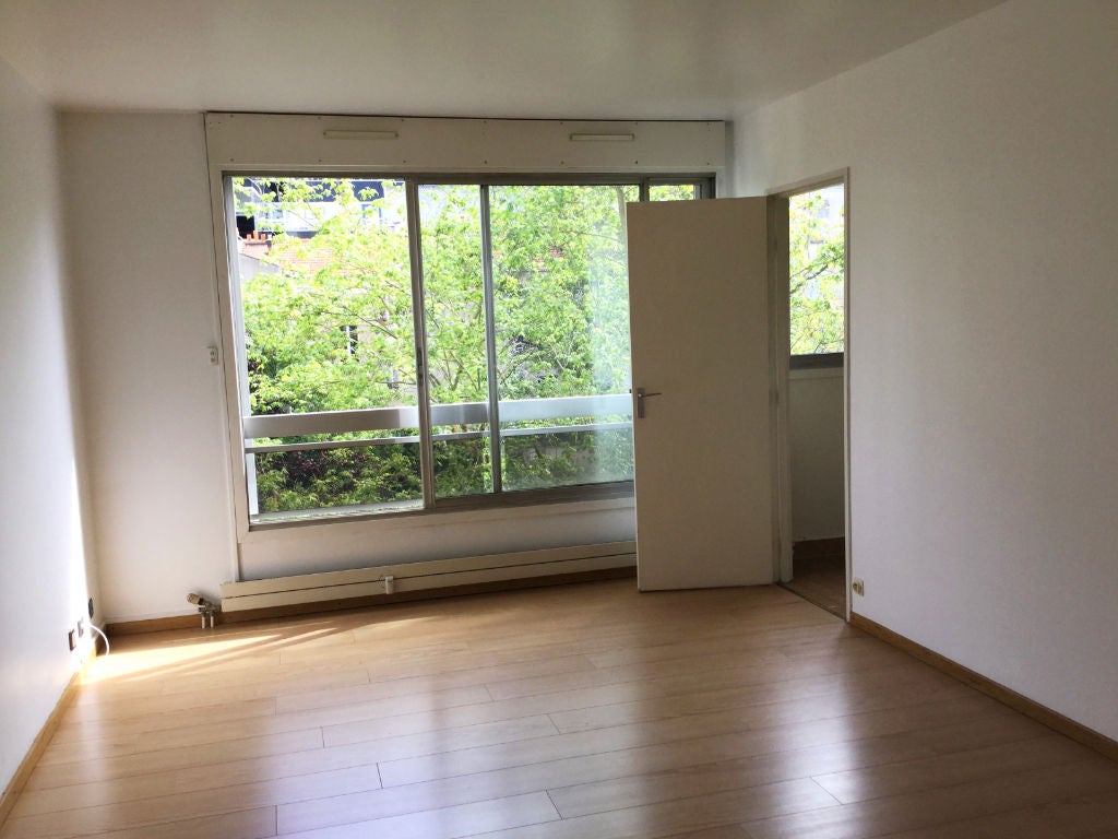 Flat Rue Eliane Jeannin-Garreau in Paris