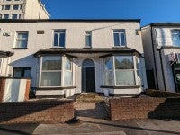 Flat Wellington Road South in Hazel Grove