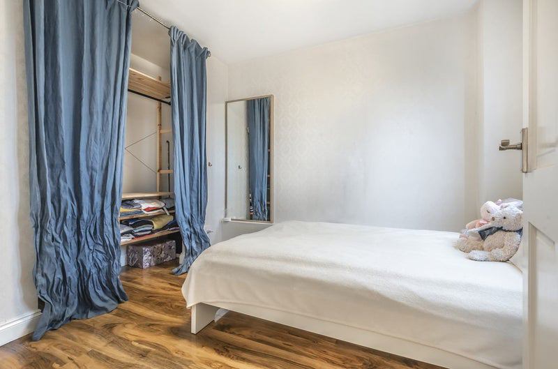 Room Charles Road in Greater London