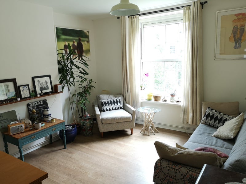 Room Wandsworth Road in Greater London