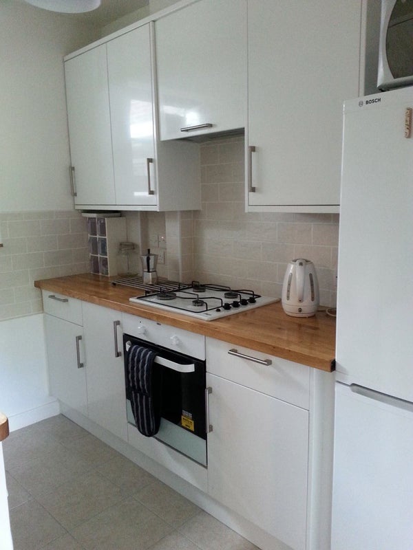 Room Wandsworth Road in Greater London