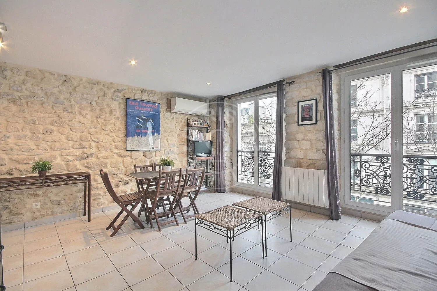 Appartement Rue Saint-Denis à Paris