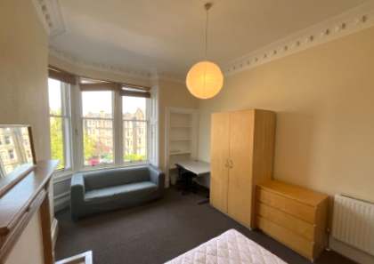 Flat Marchmont Road in City of Edinburgh