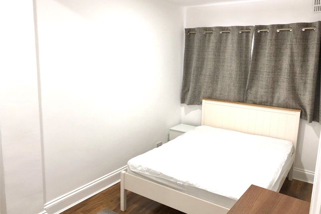 Flat Hamilton Road in Greater London