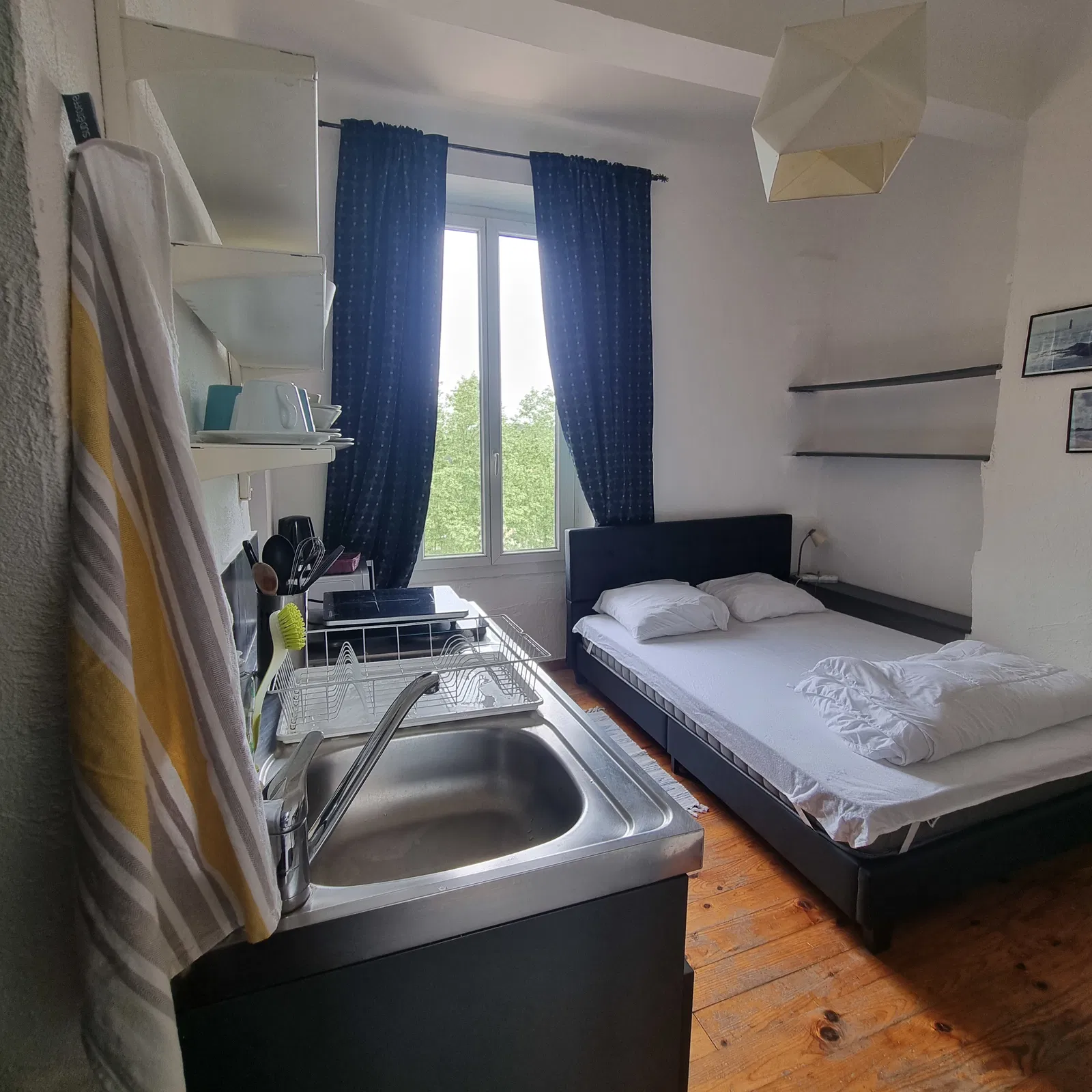 Chambre Rue Nationale à Fuveau