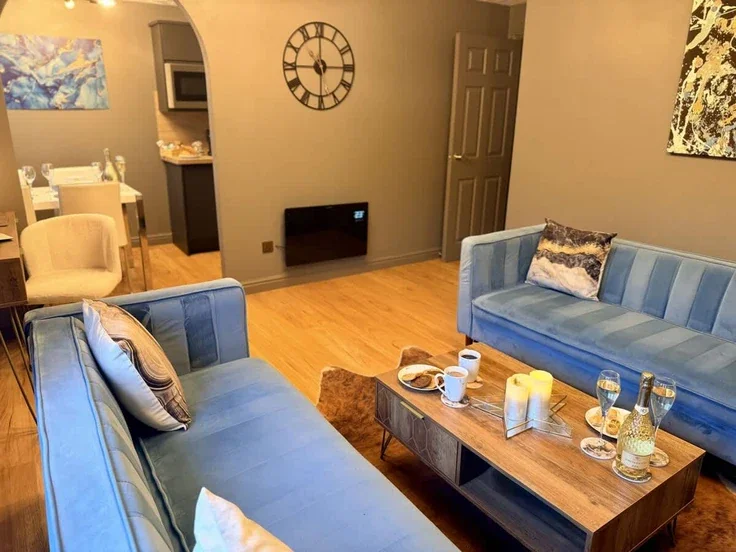 Flat Priory Street in Royal Leamington Spa