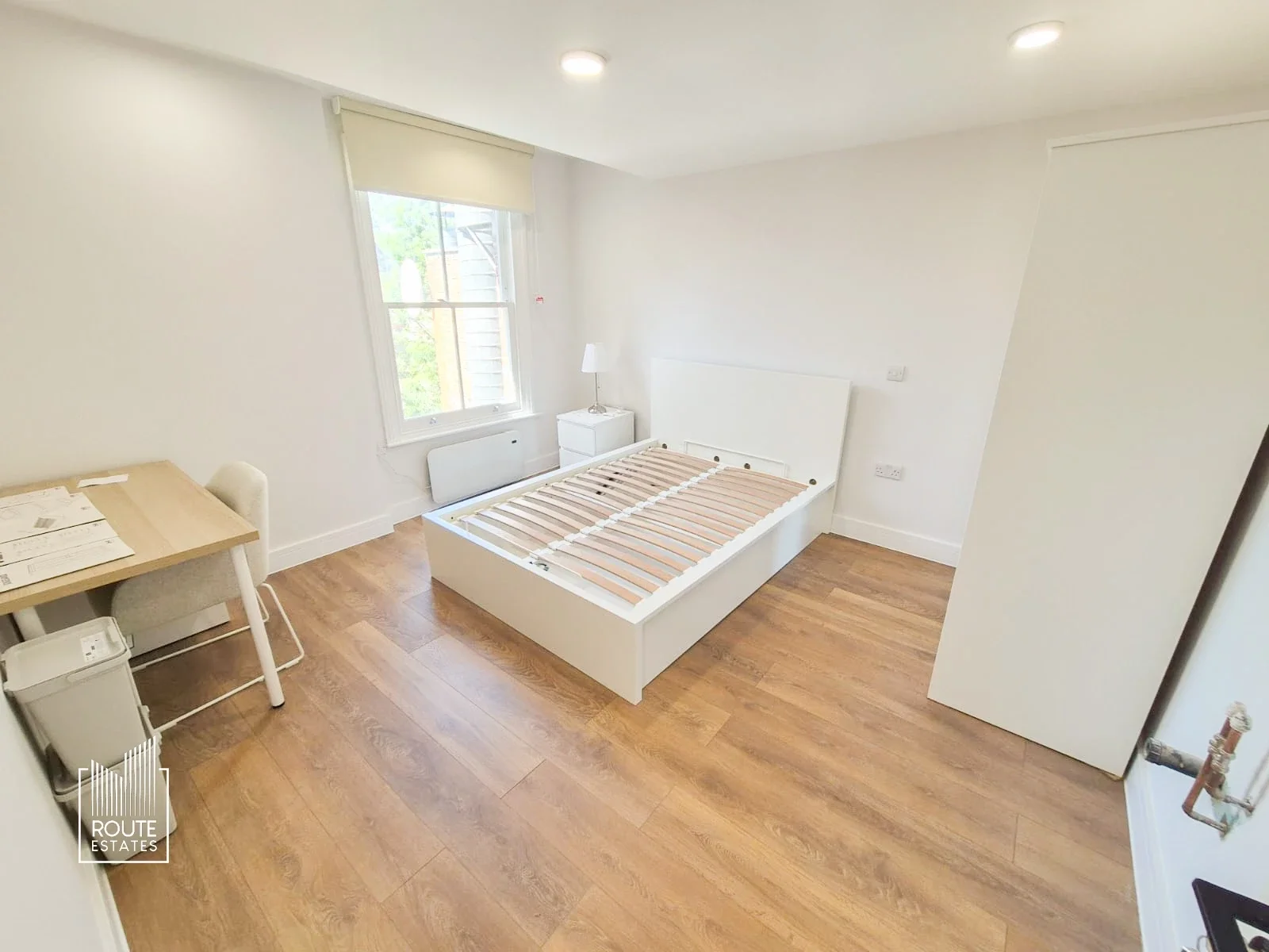 Room Park Road in Greater London
