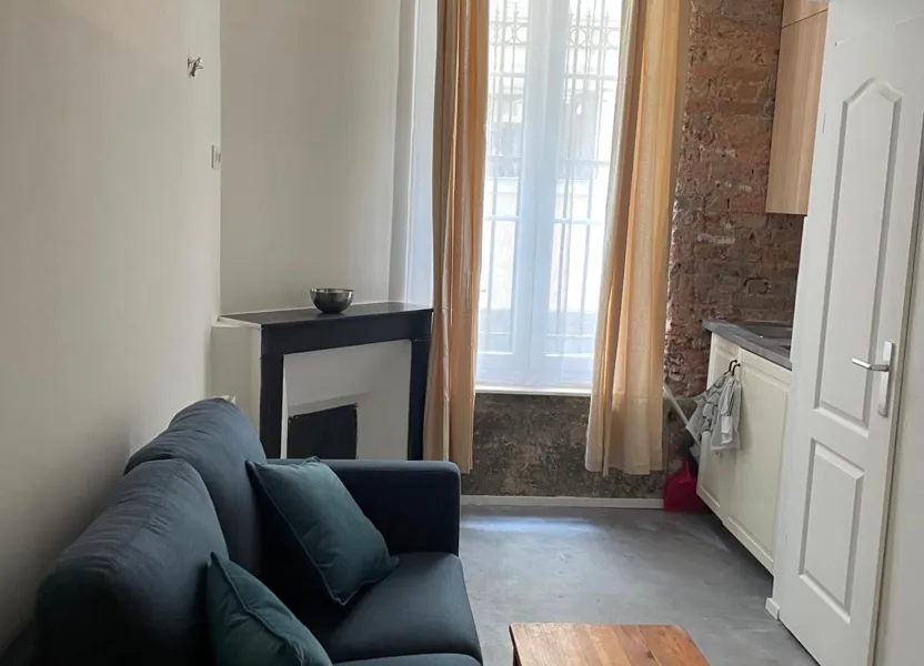 Flat Rue du Château Landon in Paris