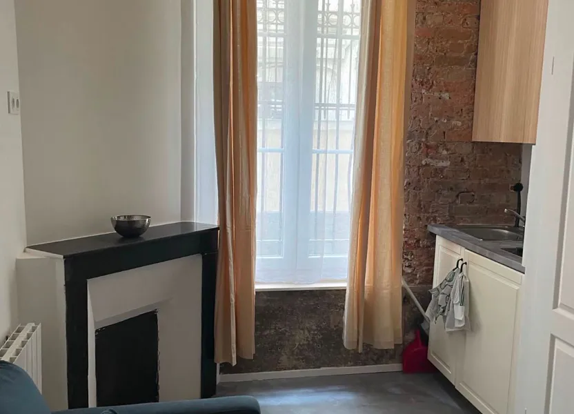 Flat Rue du Château Landon in Paris