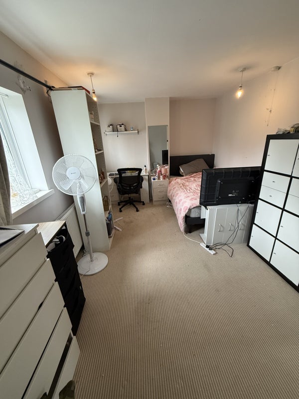 Room Oliver Road in Stoke-on-Trent
