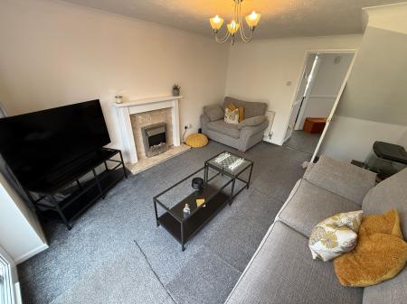 House Middle Close in South Derbyshire