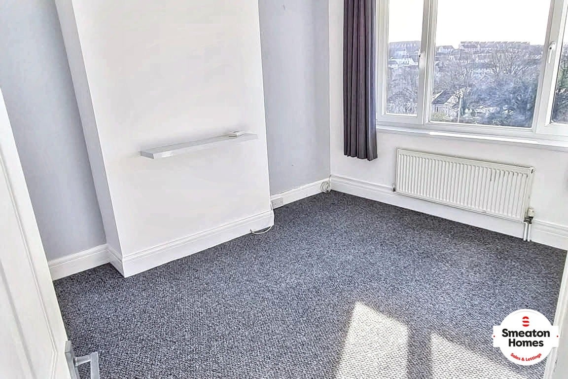 Flat Vicarage Gardens in Plymouth