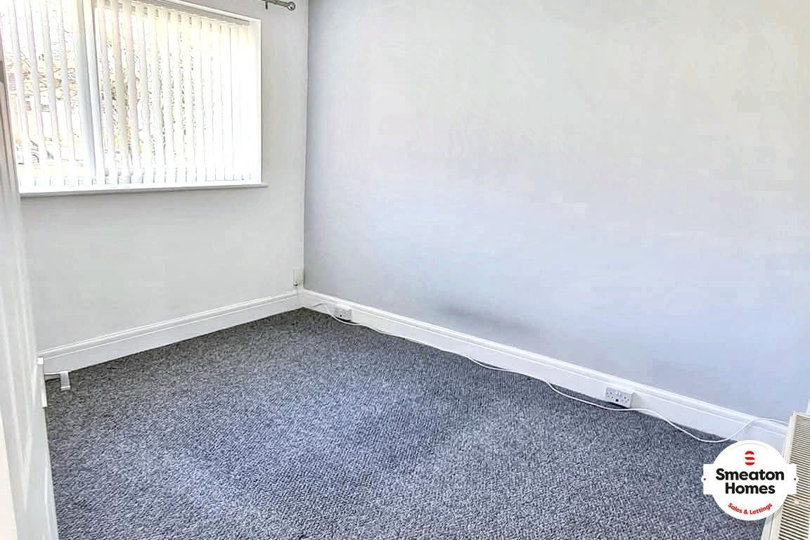 Flat Vicarage Gardens in Plymouth