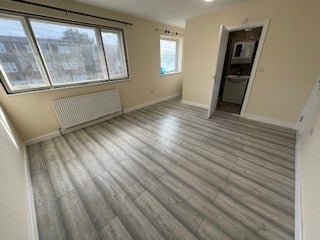 House Marshall Close in Greater London