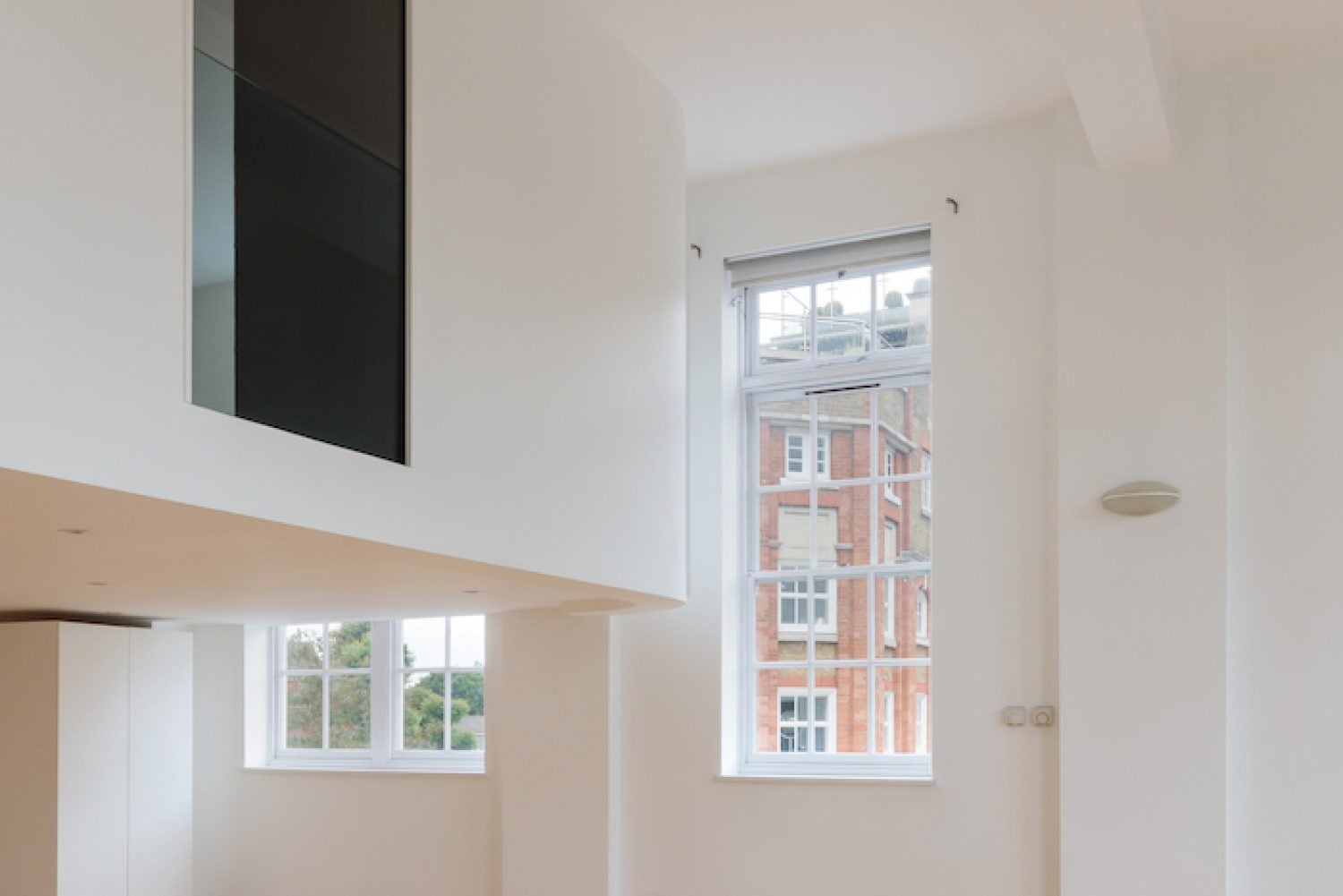 Flat Thackeray Road in Greater London