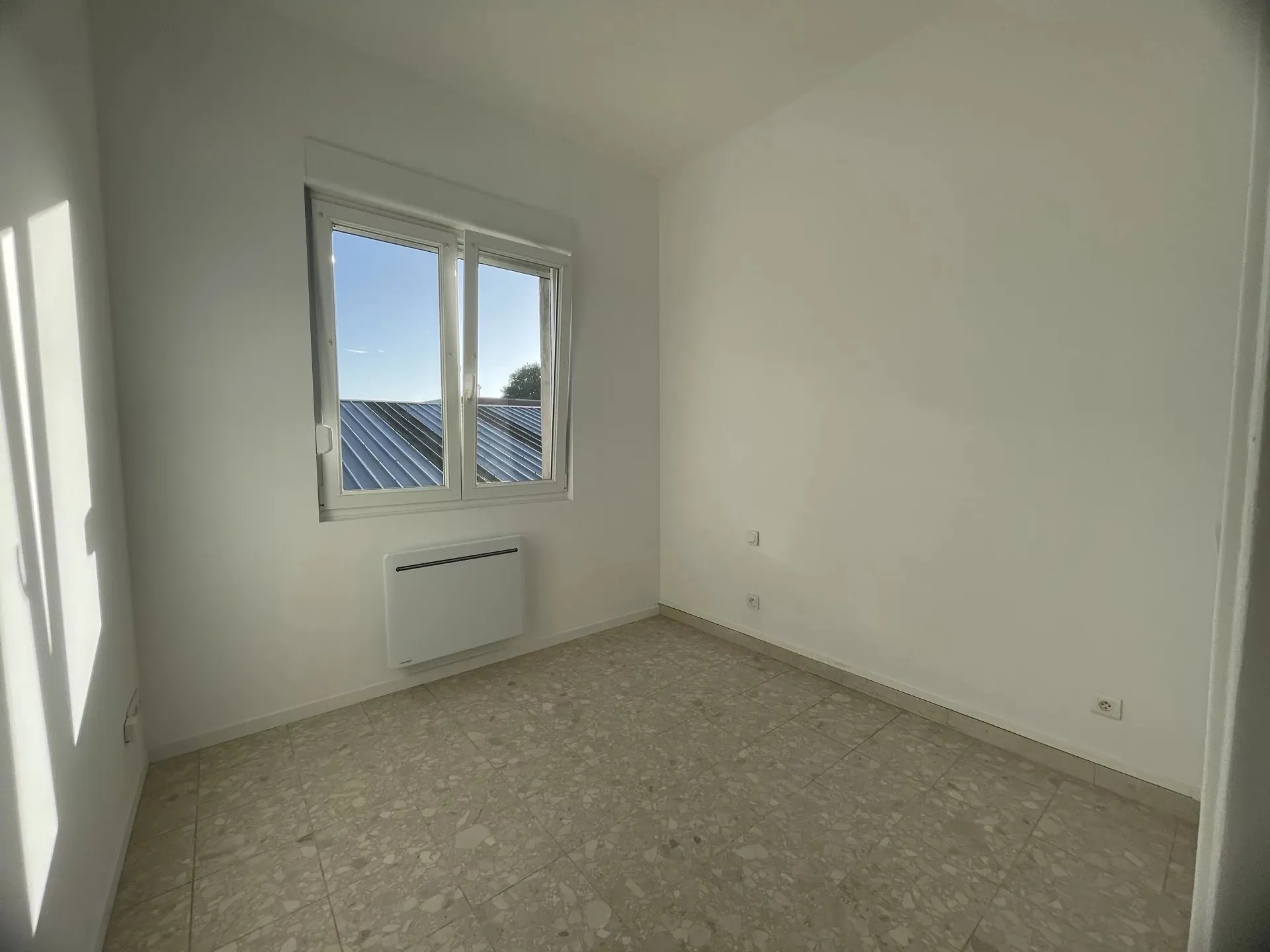 Room Rue Cyrille in Boué