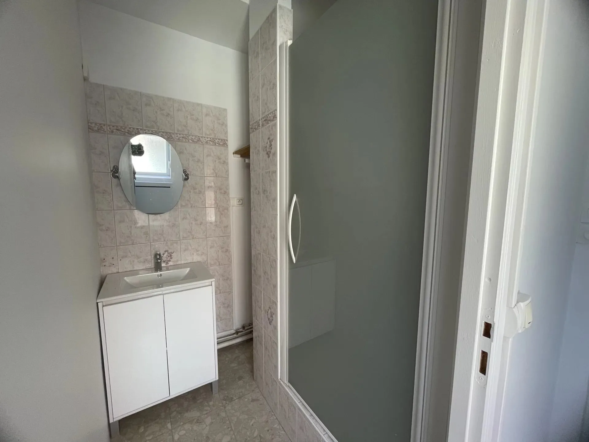 Room Rue Cyrille in Boué