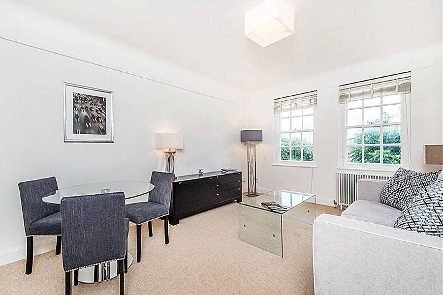 Flat Fulham Road in Greater London