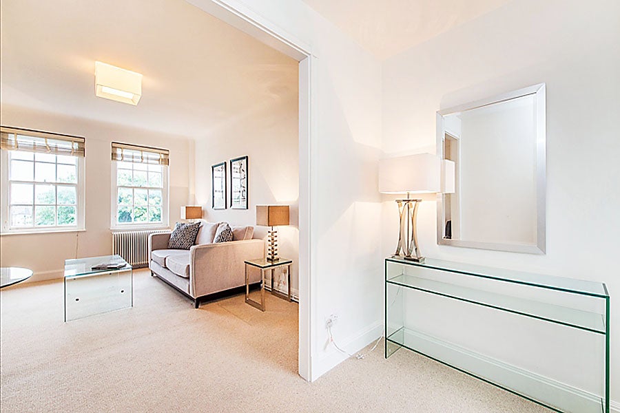 Flat Fulham Road in Greater London