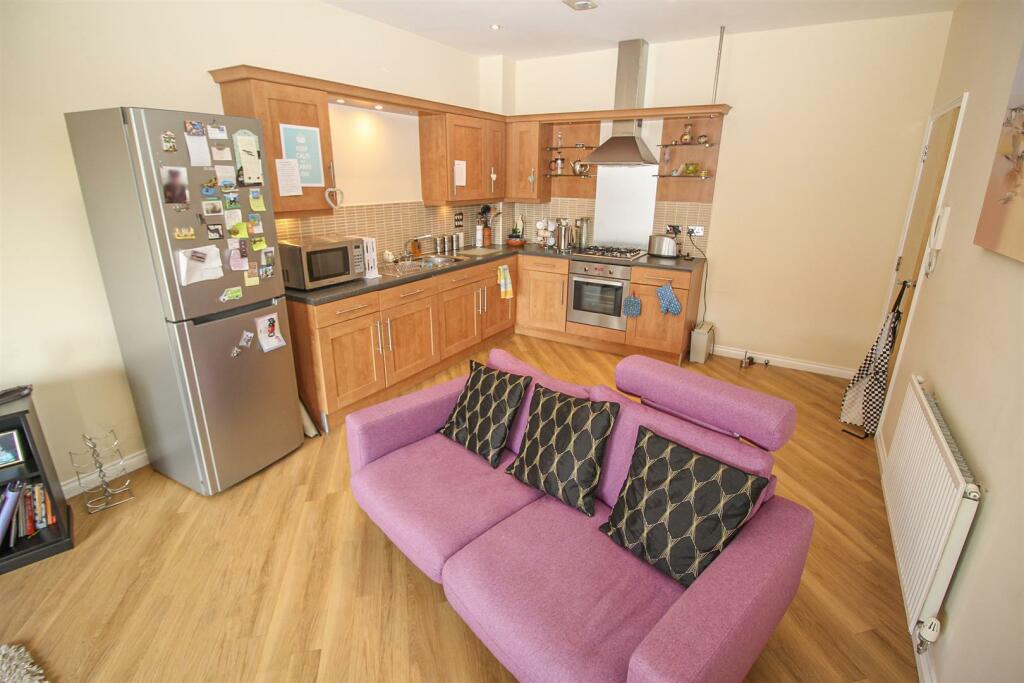 Flat Charlton Court in Newcastle upon Tyne