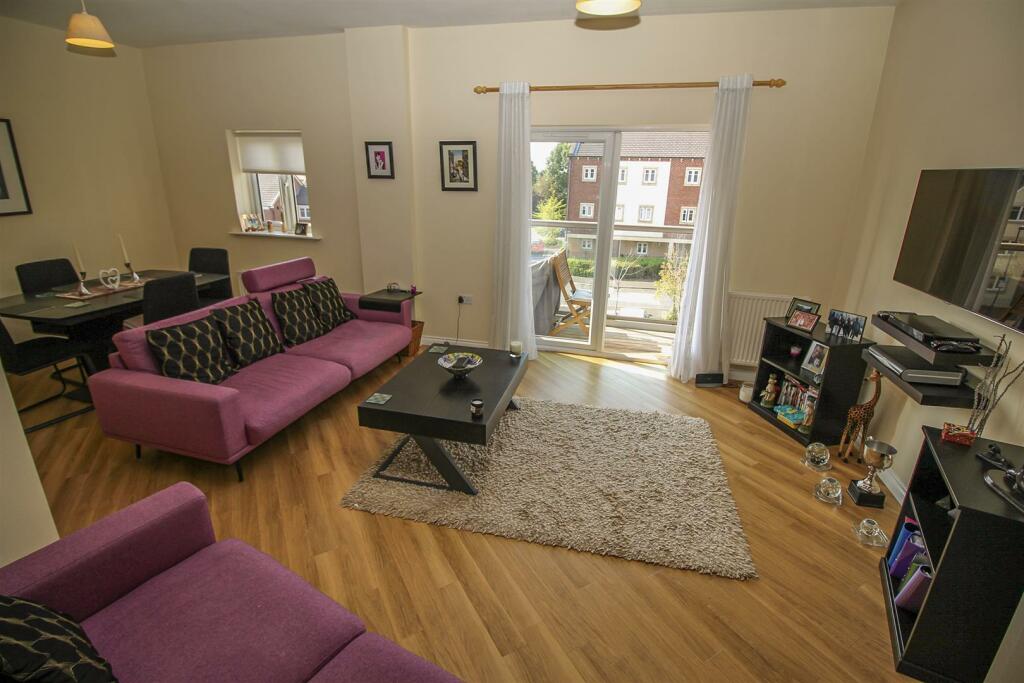 Flat Charlton Court in Newcastle upon Tyne