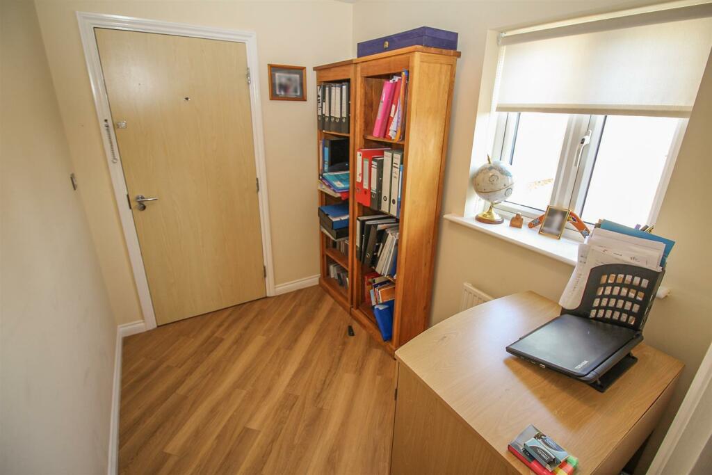 Flat Charlton Court in Newcastle upon Tyne