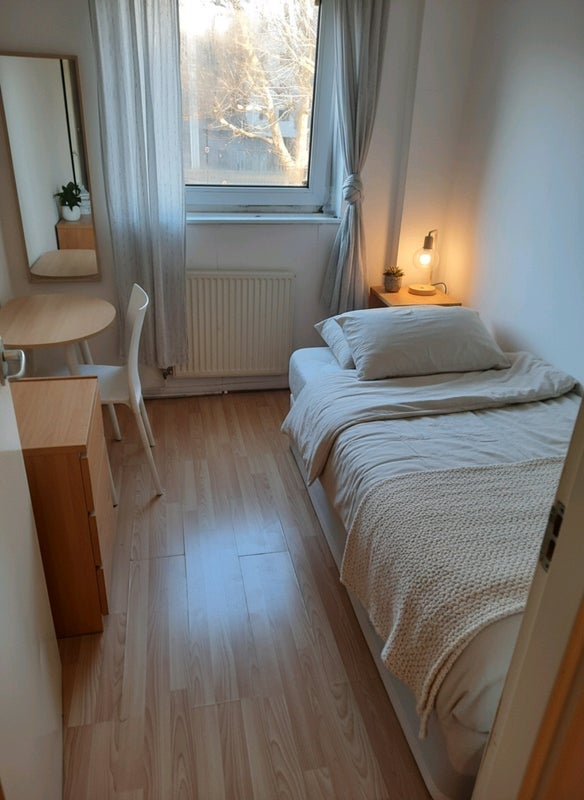 Room Kilner Street in Greater London