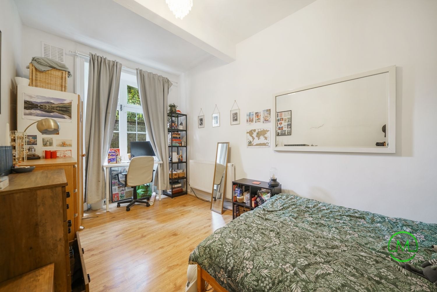 Flat Seaforth Crescent in Greater London