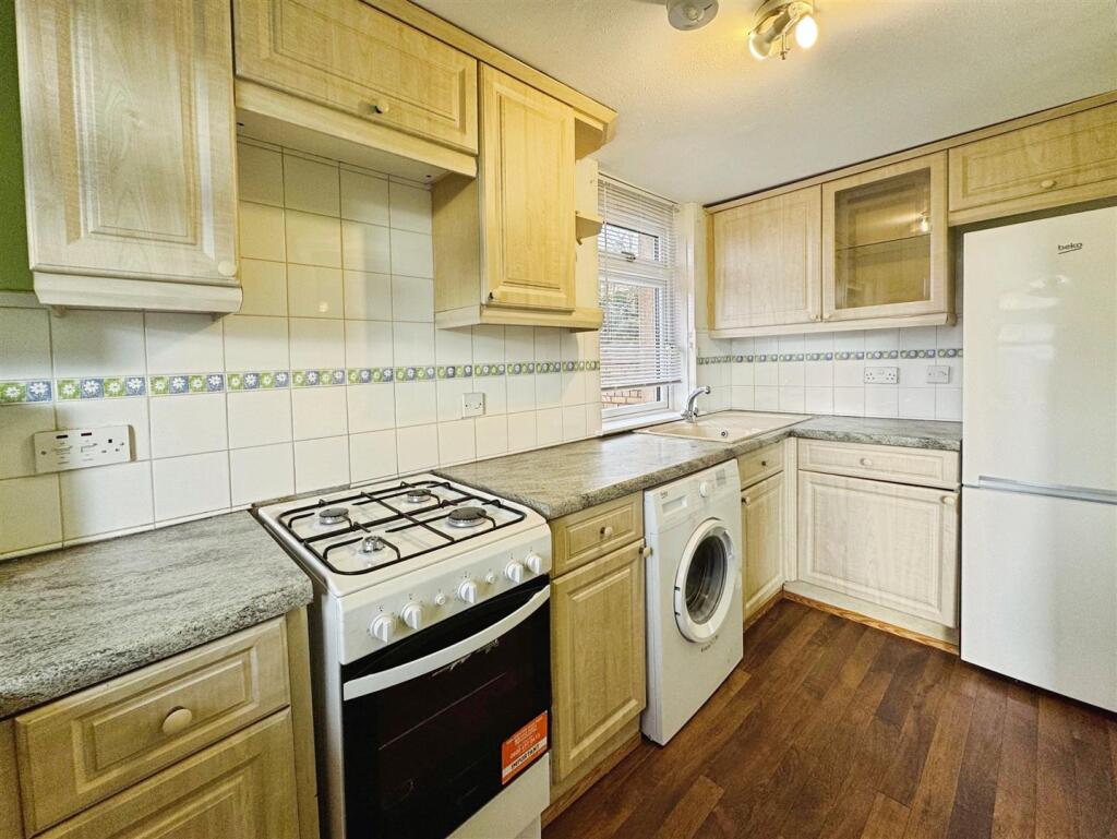 Flat Windsor Crescent in Clydebank