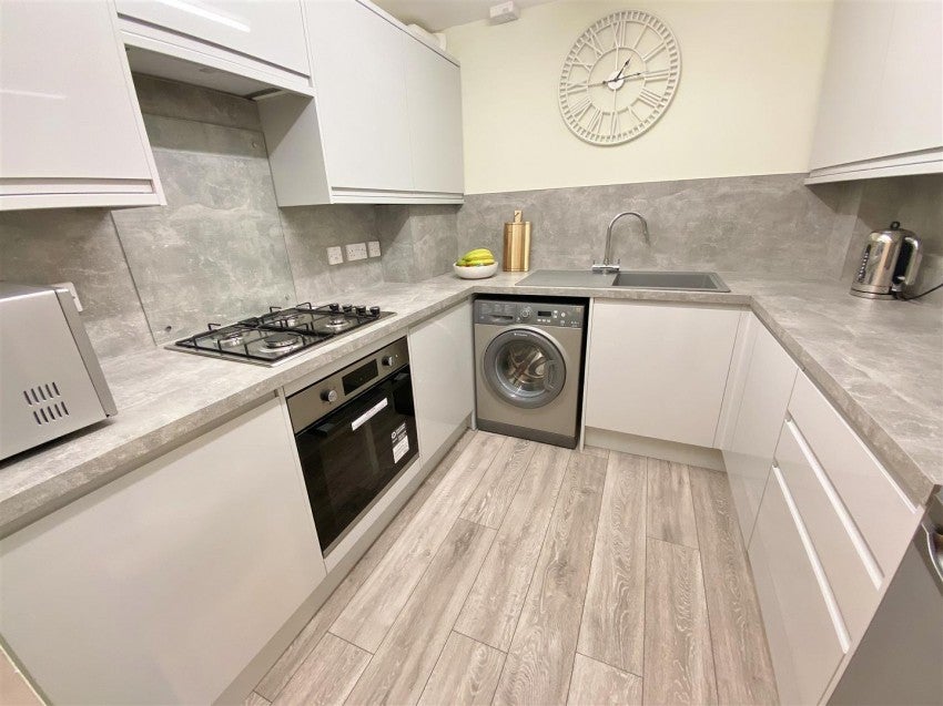 Flat Chestnut Drive in Eggborough