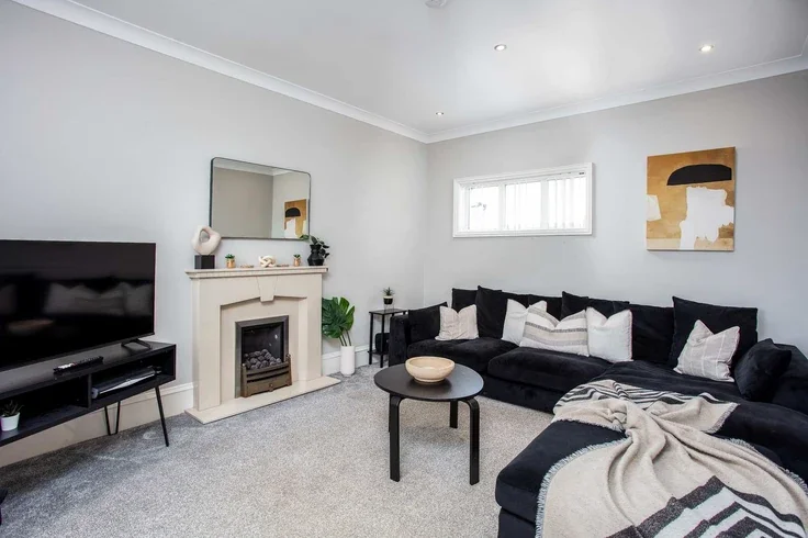 Flat Seafield Drive in Ayr
