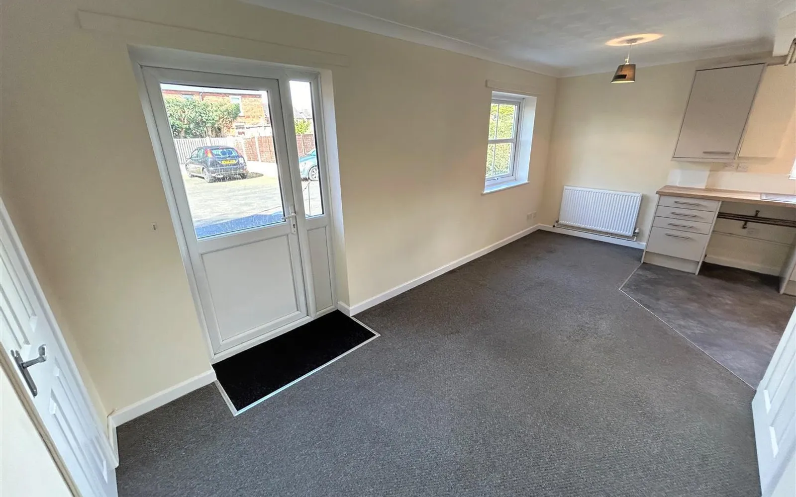 Flat Woodfield Street in Wyre Forest