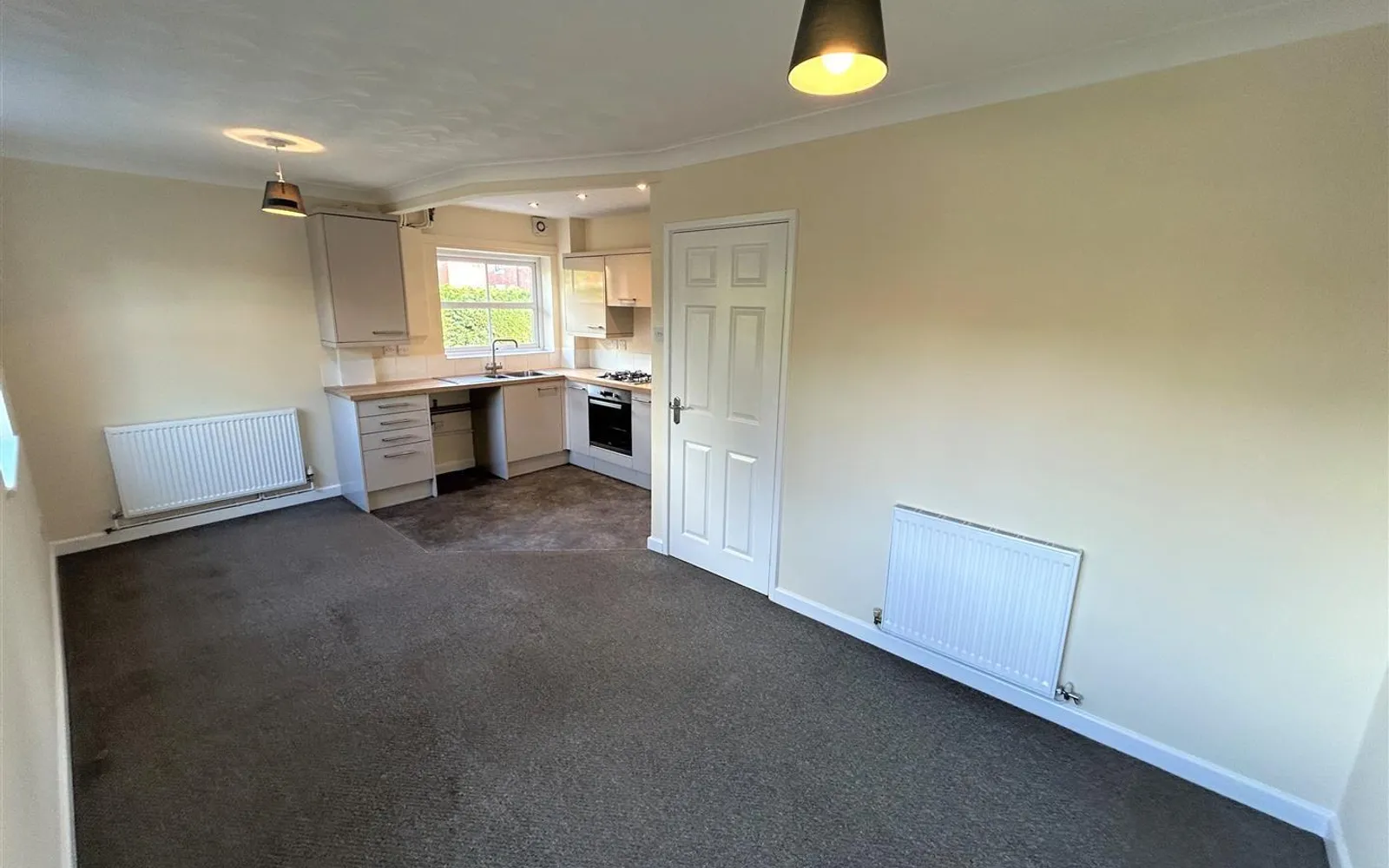 Flat Woodfield Street in Wyre Forest