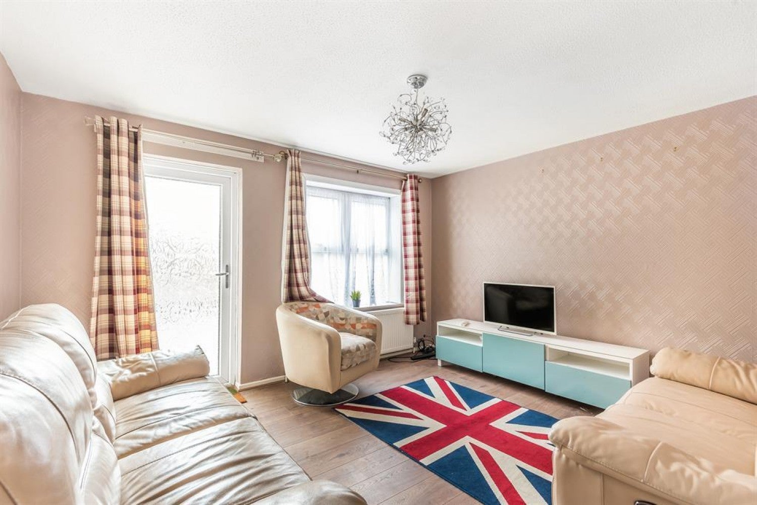 House Oakham Close in Greater London