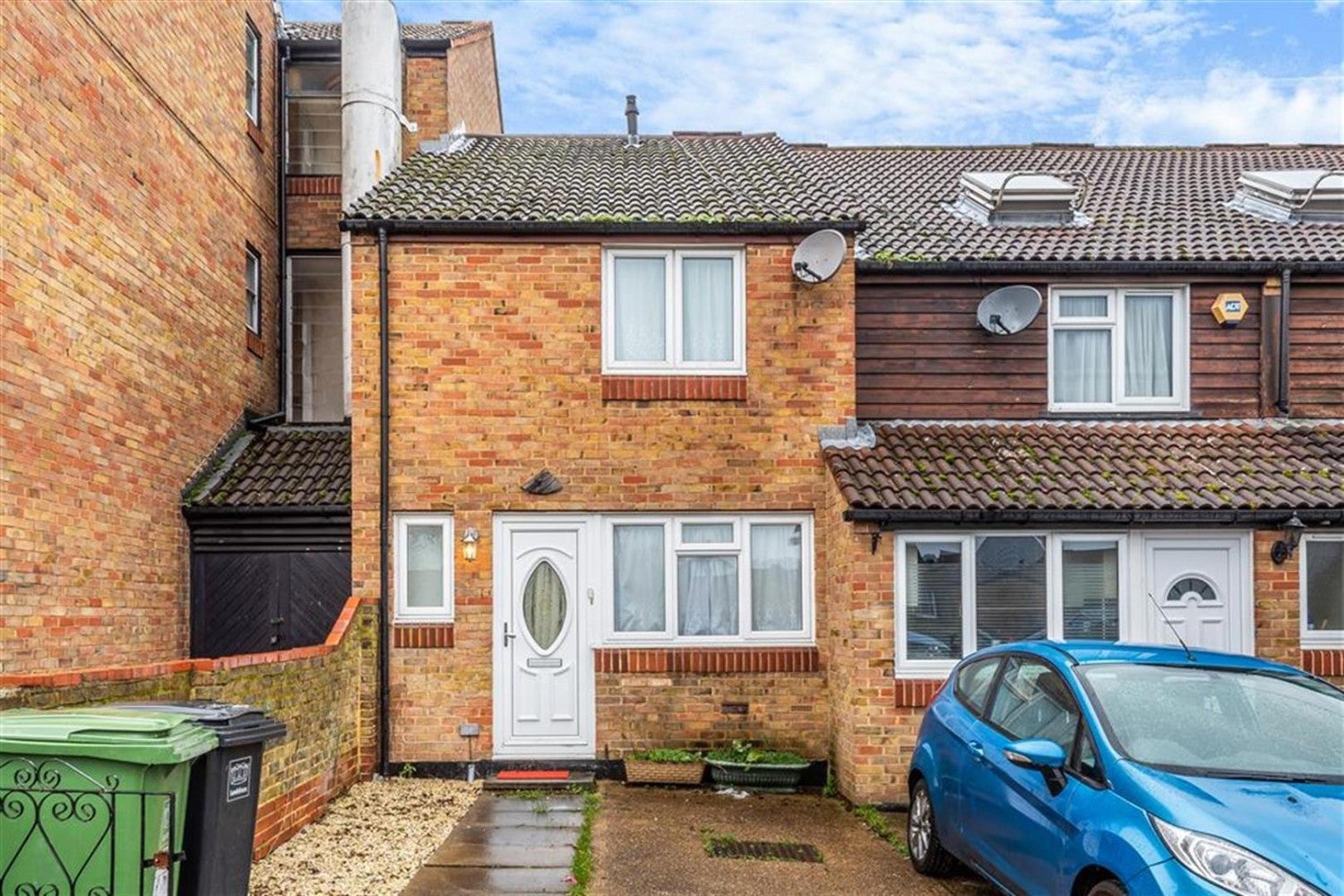House Oakham Close in Greater London