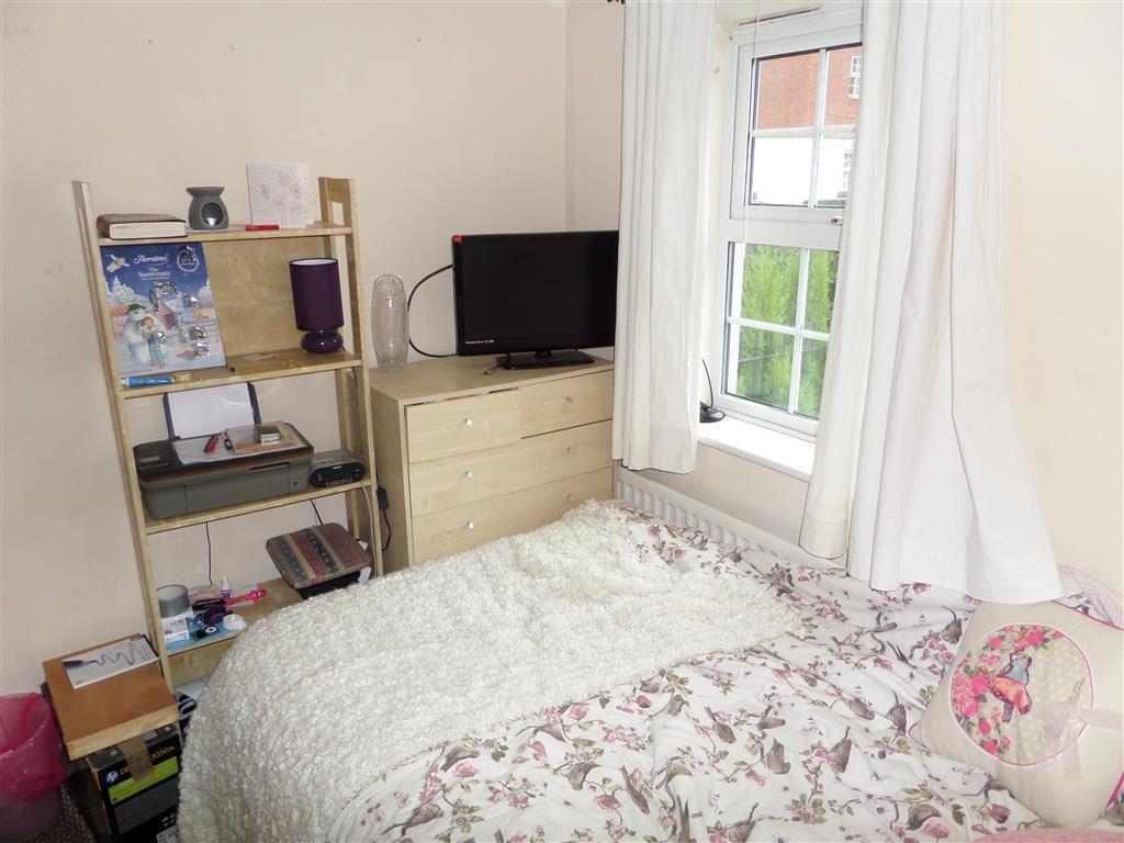 House Doe Close in Cardiff