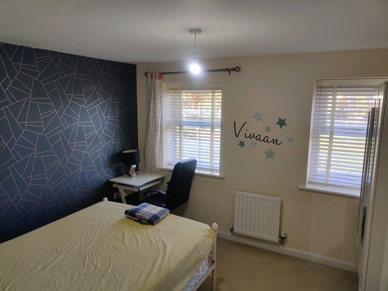 Room Oak Leaze in Bristol
