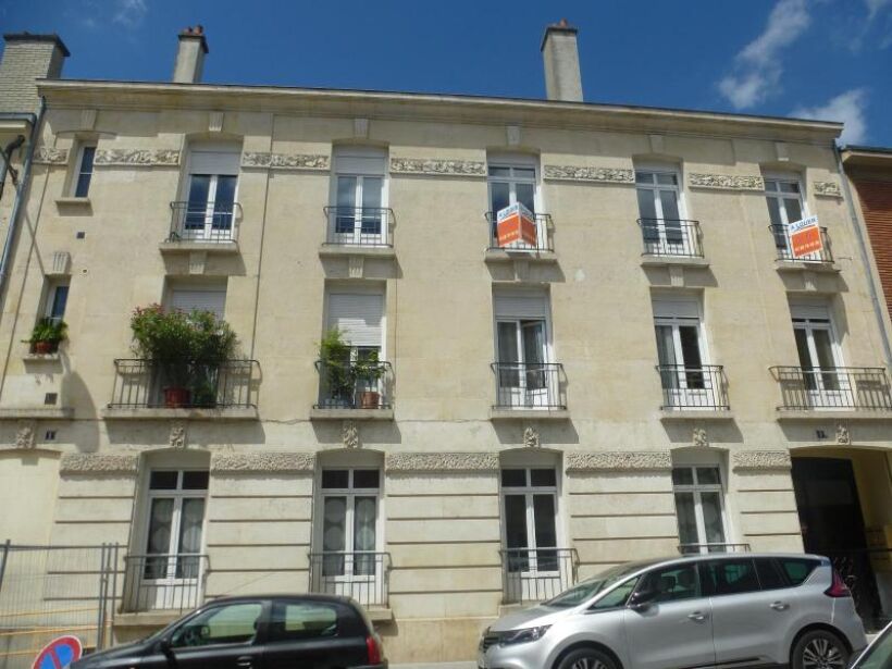 House Rue Albert Réville in Reims