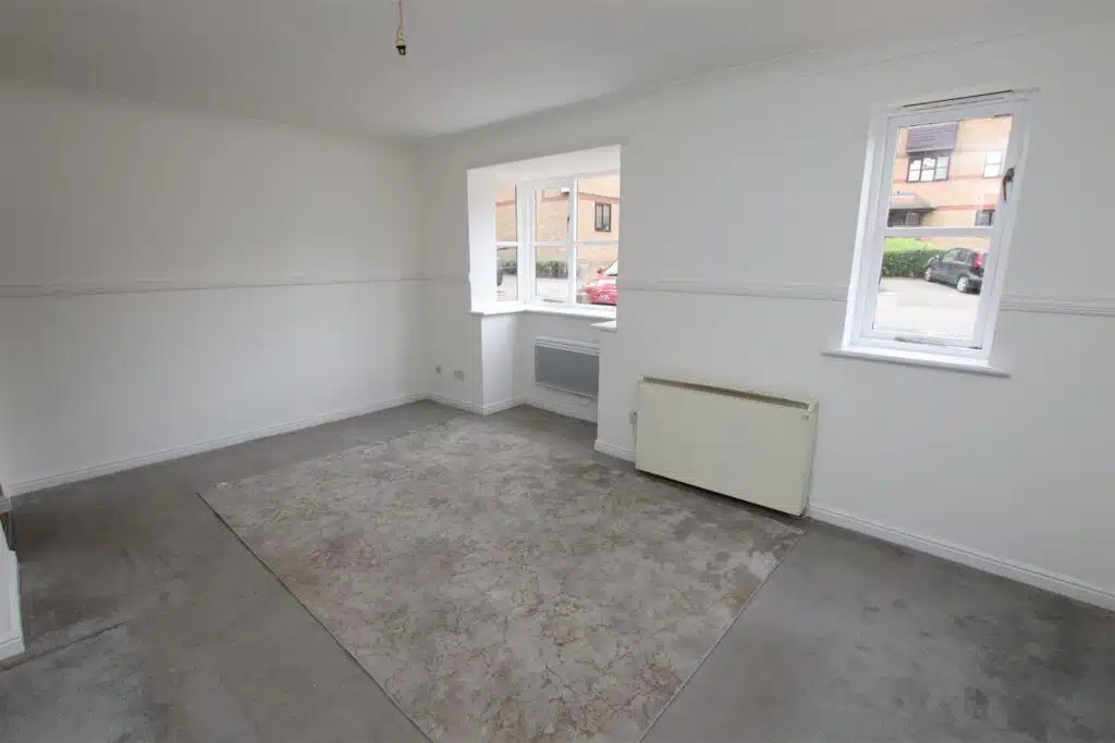 Flat Osbourne Road in Dartford