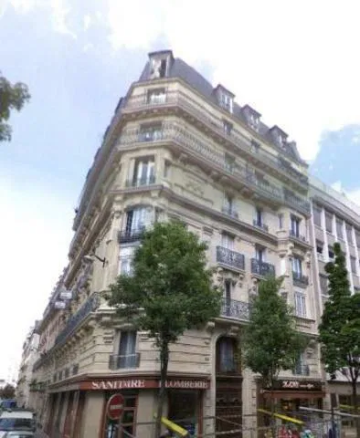 Chambre Rue Ganneron à Paris