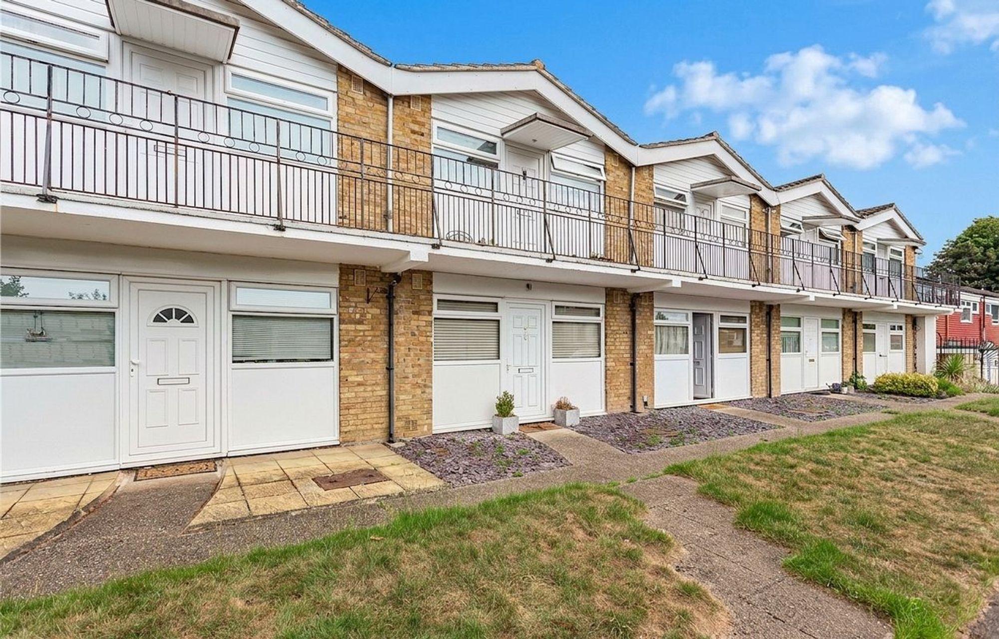 Flat The Glen in Borough of Runnymede